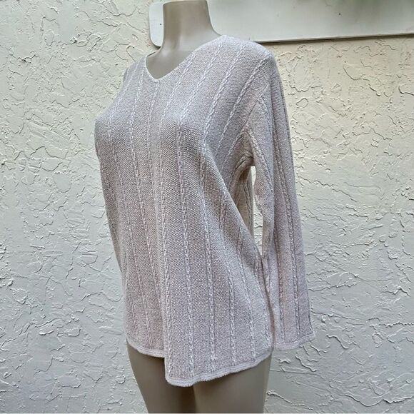Clio Sweater Women’s Size Small Cream V-Neck Knitted Pullover Minimalist Neutral - Picture 9 of 15